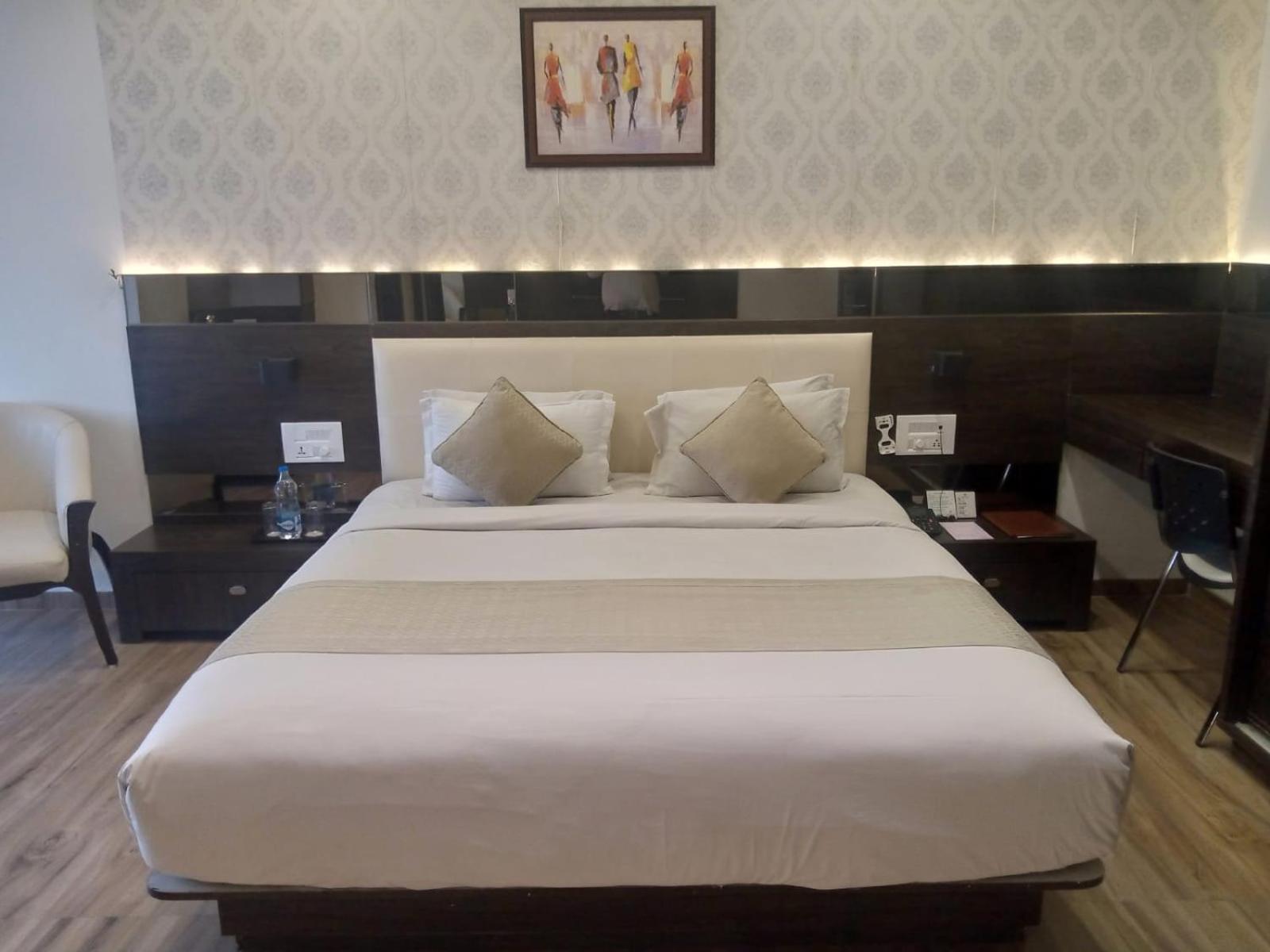 Hotel Shivalik - Mehsana Mahesana Exterior photo