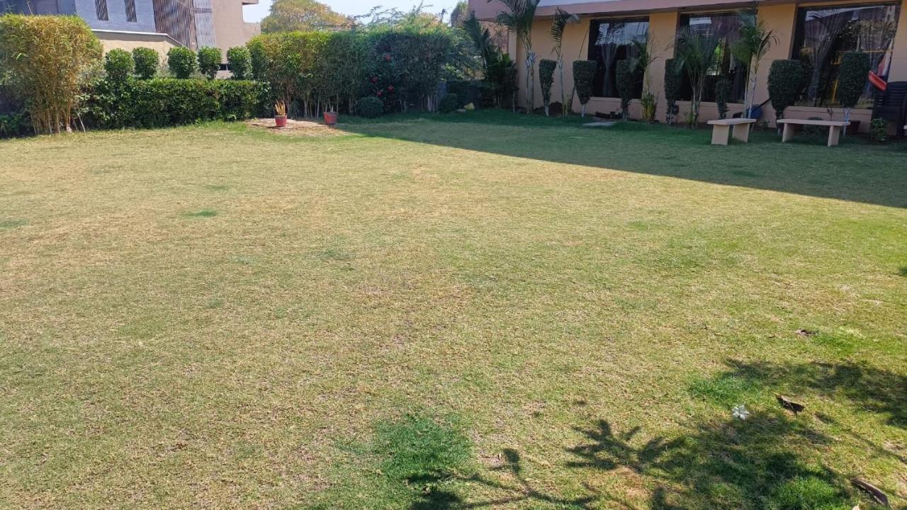 Hotel Shivalik - Mehsana Mahesana Exterior photo