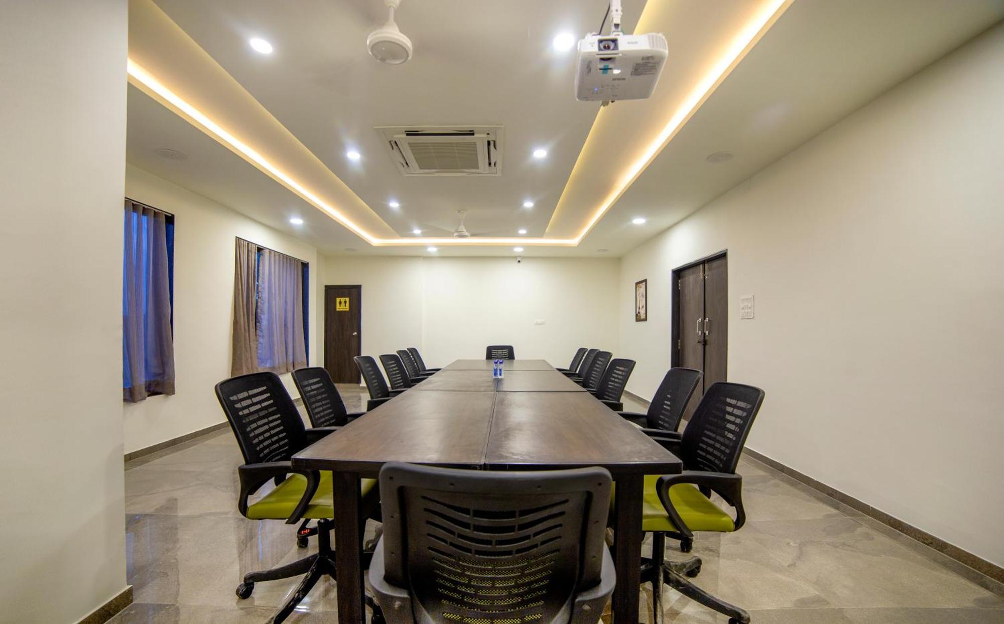 Hotel Shivalik - Mehsana Mahesana Exterior photo