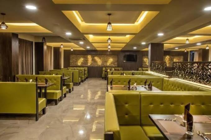 Hotel Shivalik - Mehsana Mahesana Exterior photo