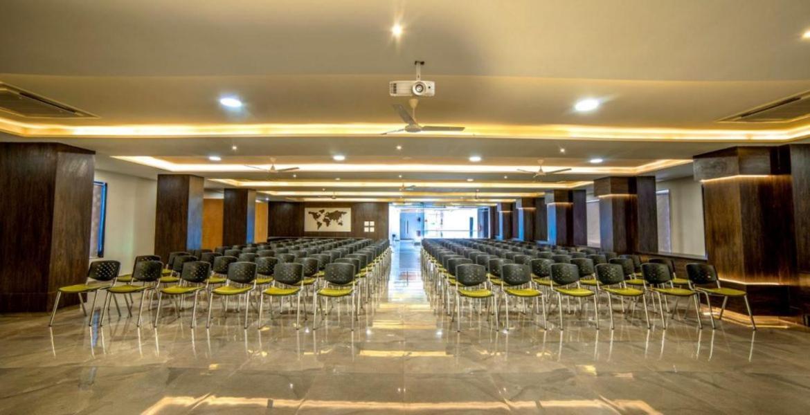 Hotel Shivalik - Mehsana Mahesana Exterior photo